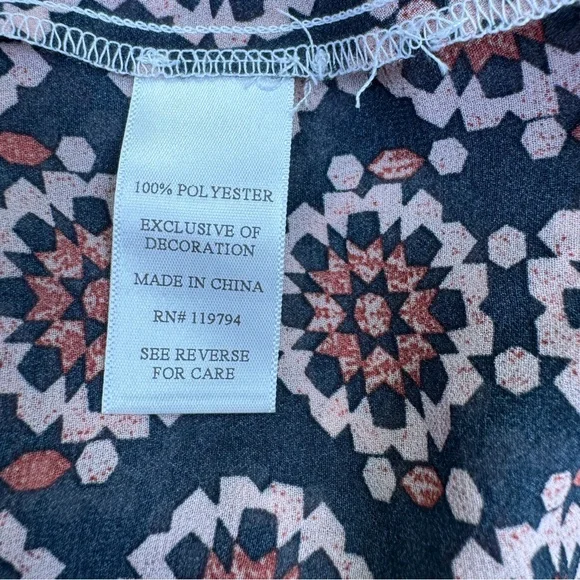 NWT Artesia Womens Top Size M Pink Blue Button Front - Picture 15 of 16